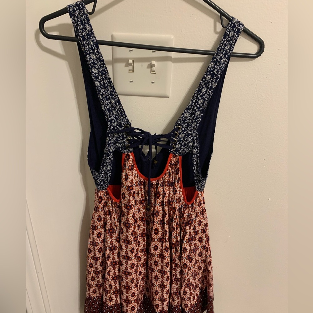 Red and blue Lulus sundress - Picture 3 of 4